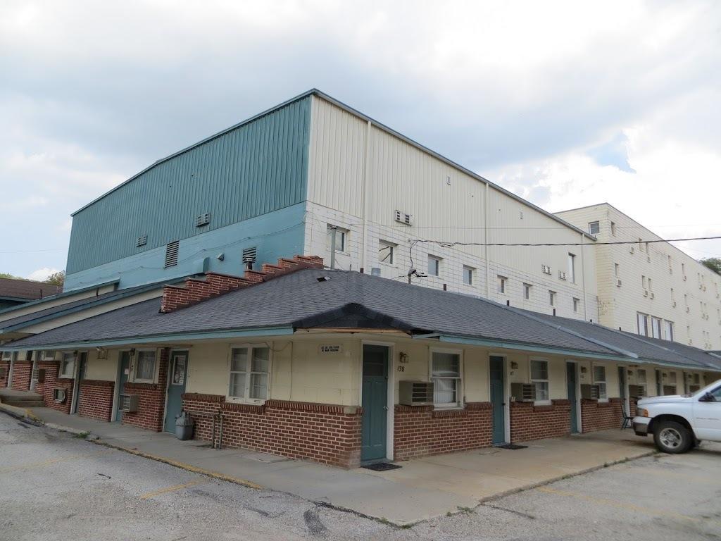 The Bluffs Inn & Suites דקורה מראה חיצוני תמונה